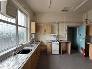 Photo 17- click for photo gallery